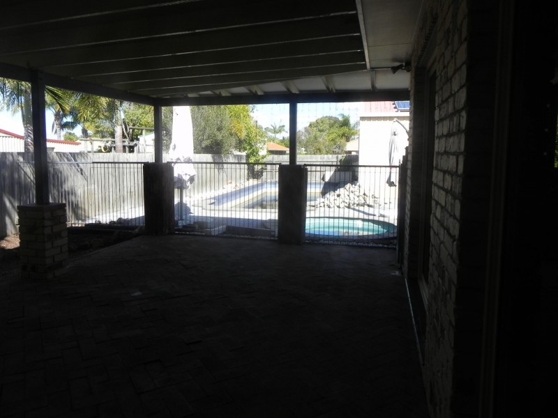 28 Aimee Drive, Urangan QLD 4655