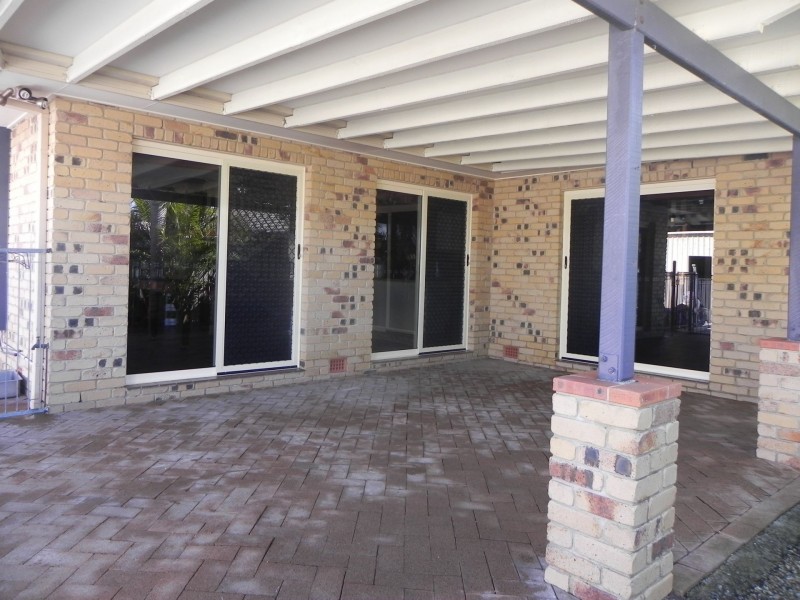 28 Aimee Drive, Urangan QLD 4655