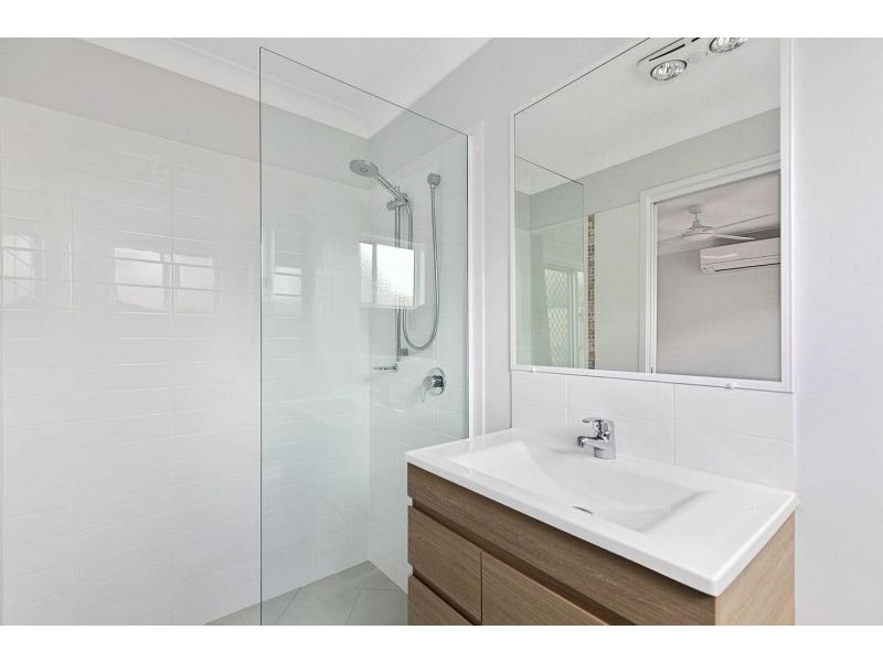 15/235 Torquay Terrace, Torquay QLD 4655