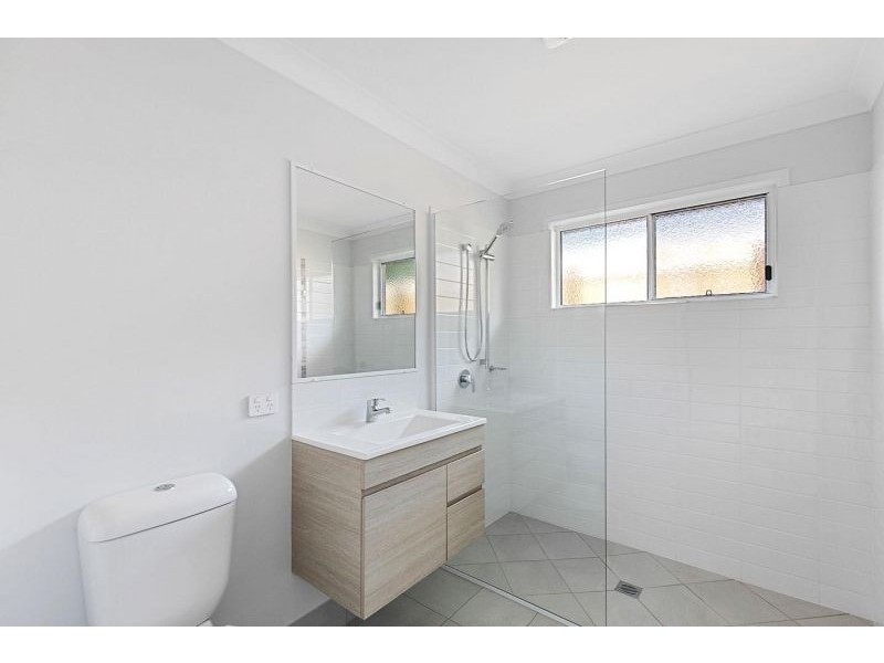 15/235 Torquay Terrace, Torquay QLD 4655