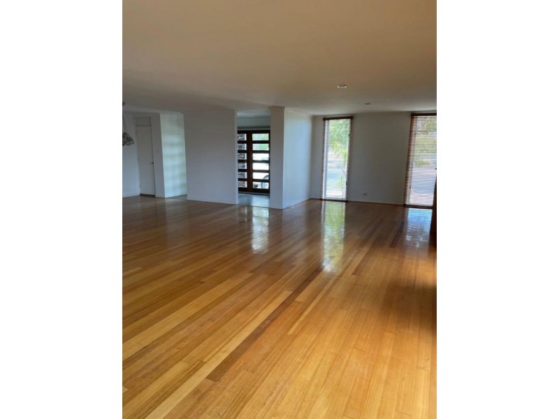 2 Birch Place, Sale VIC 3850