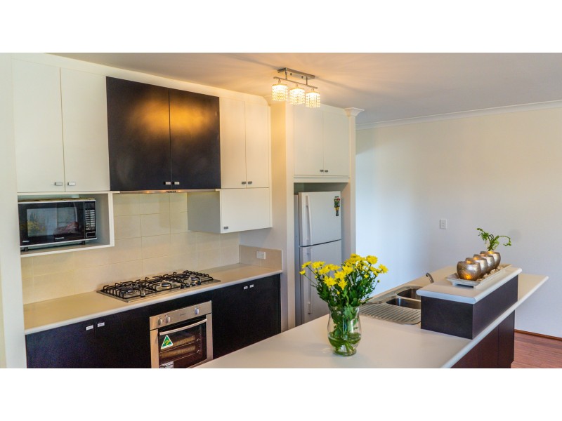 90 Macquarie Blvd, Hammond Park WA 6164