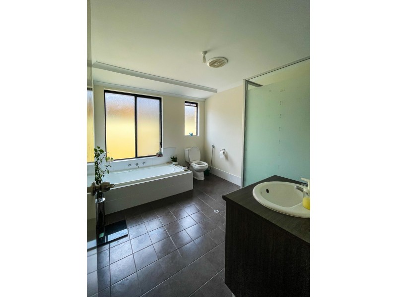 90 Macquarie Blvd, Hammond Park WA 6164