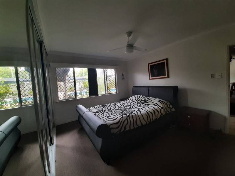 2-4 Mylne Court, Torquay QLD 4655