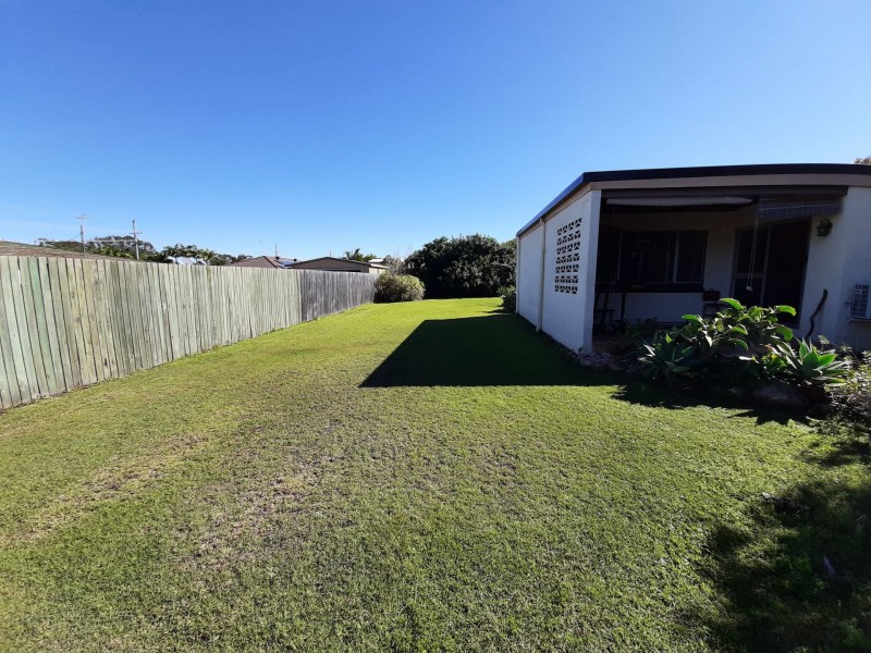 2-4 Mylne Court, Torquay QLD 4655