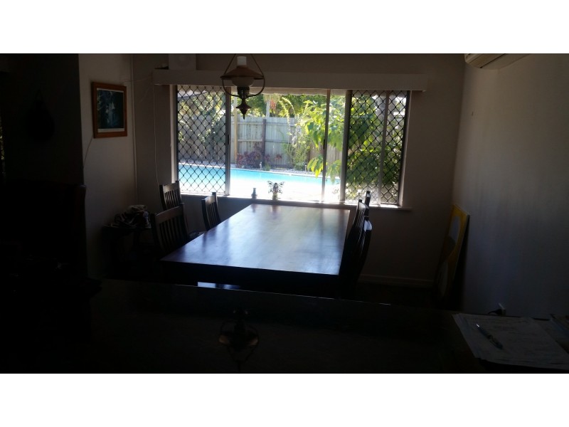 2-4 Mylne Court, Torquay QLD 4655