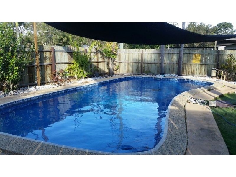2-4 Mylne Court, Torquay QLD 4655