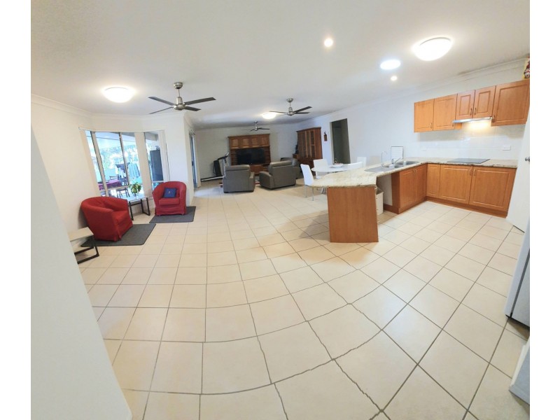 28 Kensington Drive, Cooroy QLD 4563