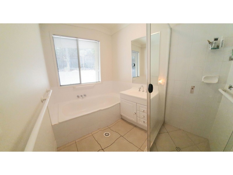 28 Kensington Drive, Cooroy QLD 4563