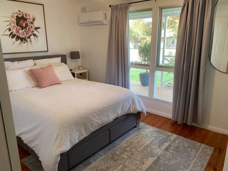 287 Eighth St, Renmark North SA 5341