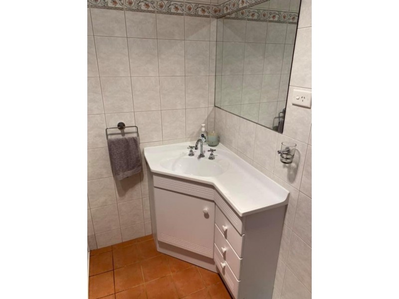 287 Eighth St, Renmark North SA 5341