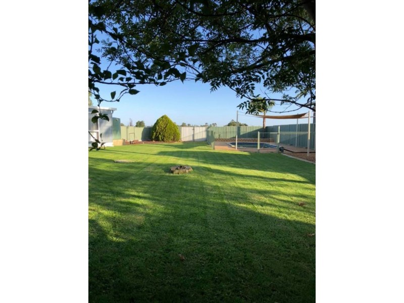 287 Eighth St, Renmark North SA 5341