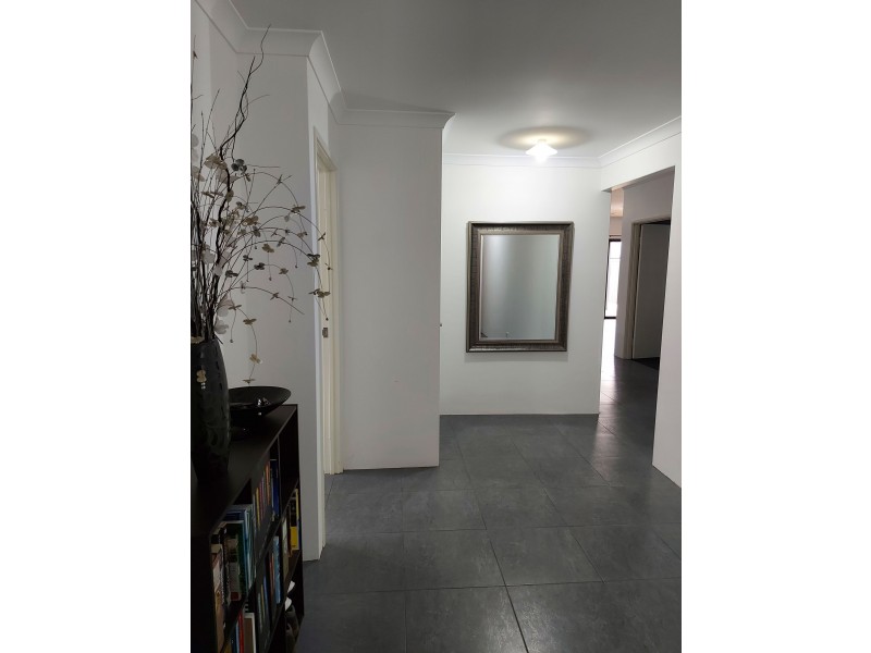 10 Aventurine way, Byford WA 6122