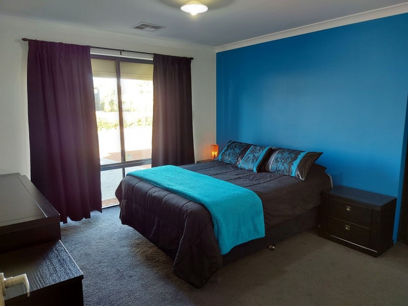 10 Aventurine way, Byford WA 6122