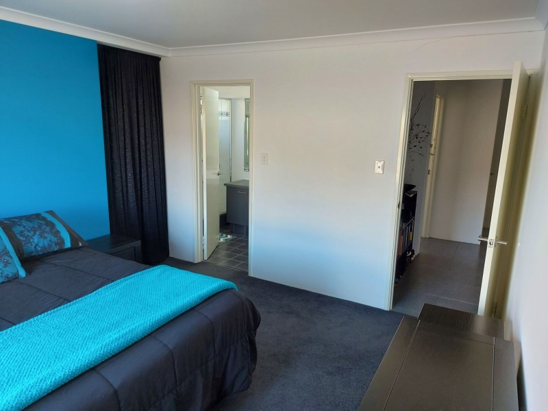 10 Aventurine way, Byford WA 6122