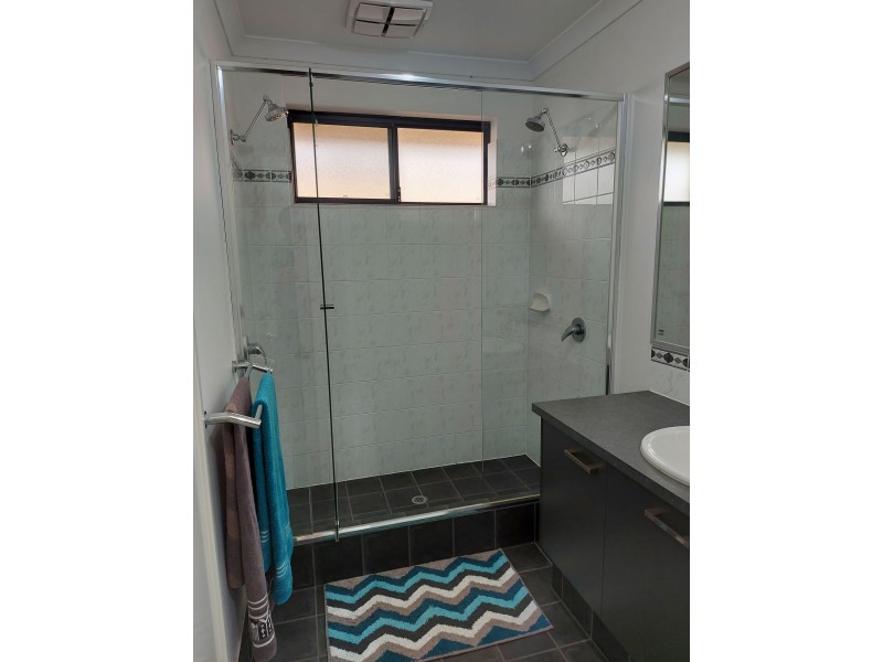 10 Aventurine way, Byford WA 6122