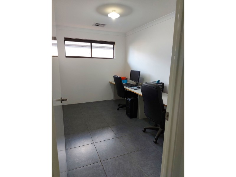 10 Aventurine way, Byford WA 6122