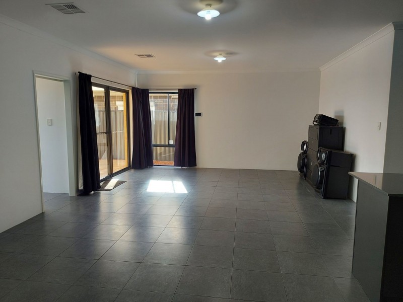 10 Aventurine way, Byford WA 6122