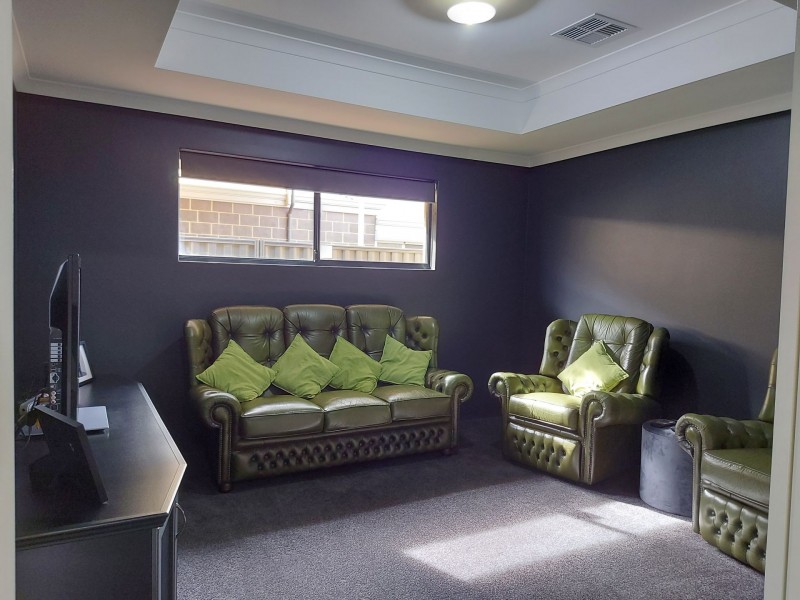 10 Aventurine way, Byford WA 6122