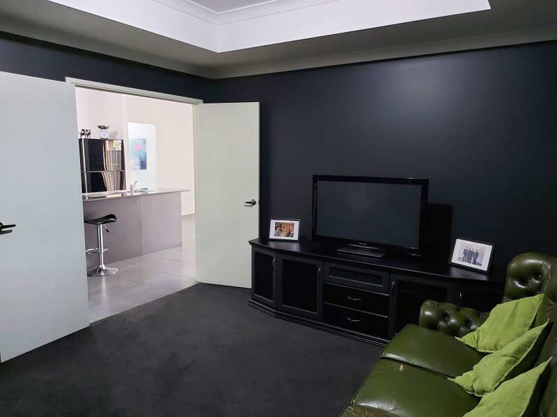 10 Aventurine way, Byford WA 6122