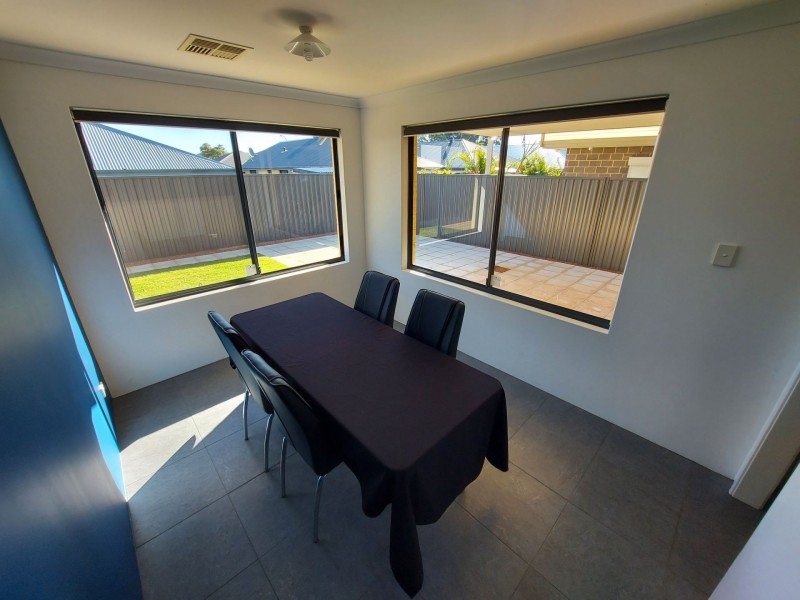 10 Aventurine way, Byford WA 6122