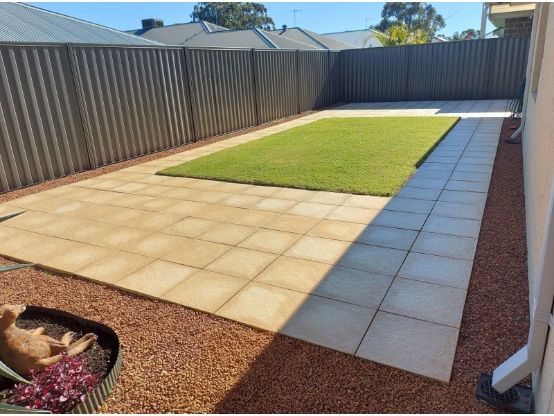 10 Aventurine way, Byford WA 6122