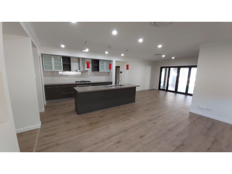 32 Ravensthorpe Street, Ormeau QLD 4208