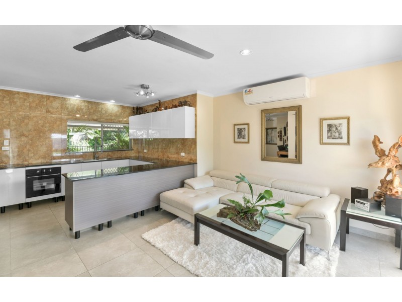 9 Mermaid Close, Bentley Park QLD 4869