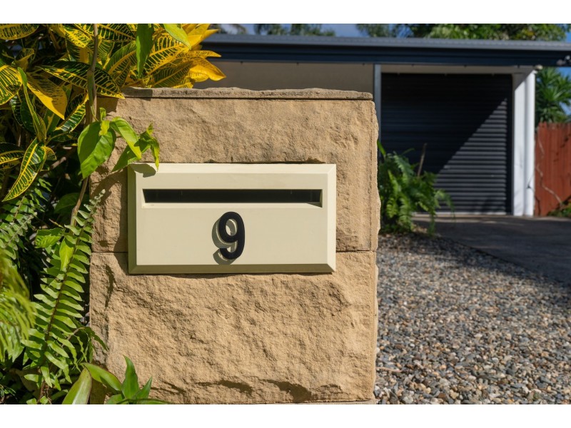 9 Mermaid Close, Bentley Park QLD 4869