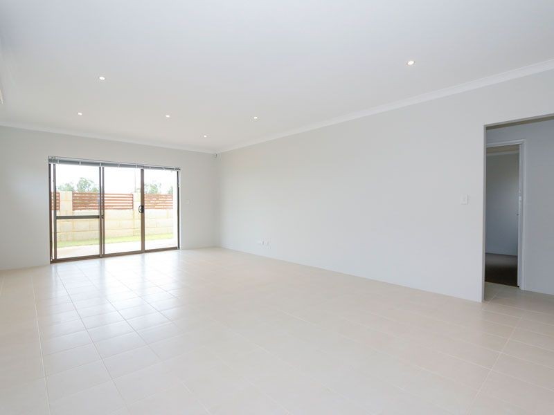 5 Sparkwell Lane, Butler WA 6036