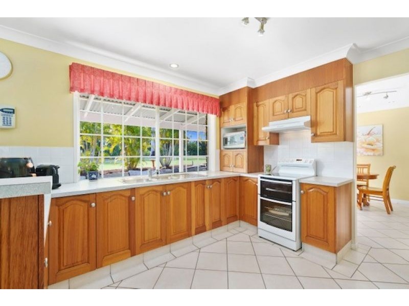 280 Petersen Road, Morayfield QLD 4506