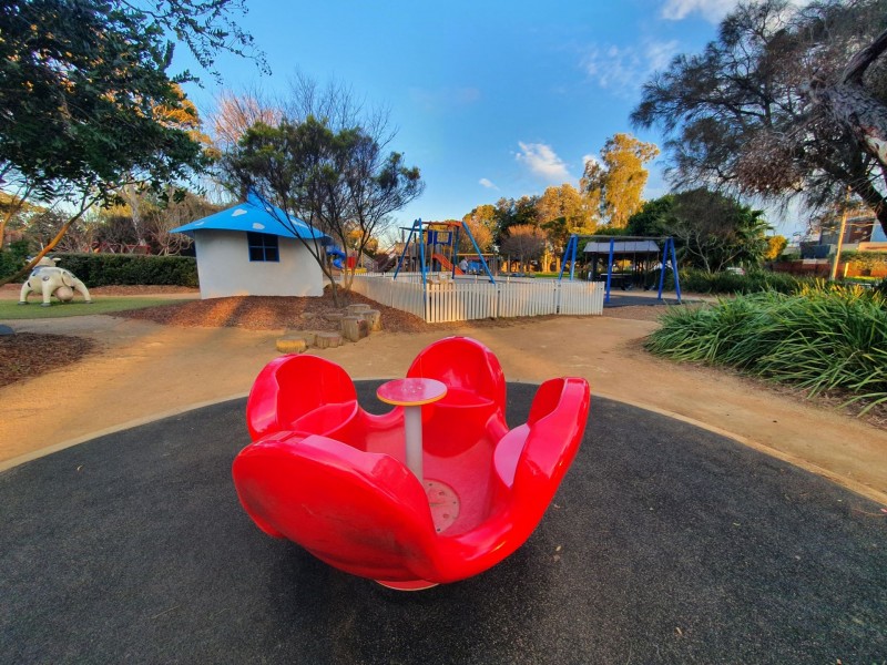 2/17 Swan Walk, Chelsea VIC 3196