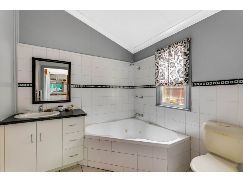 5 Grange St, Toowoomba QLD 4350