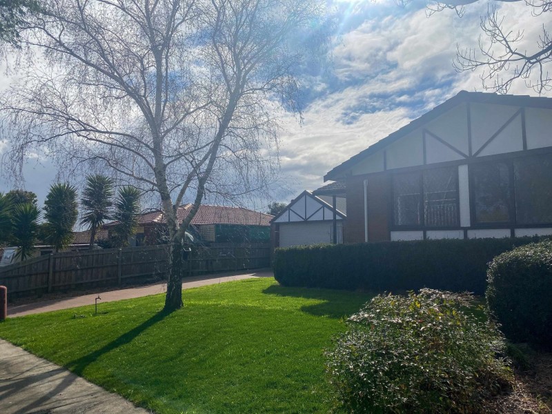 11 Highton Close, Hampton Park VIC 3976