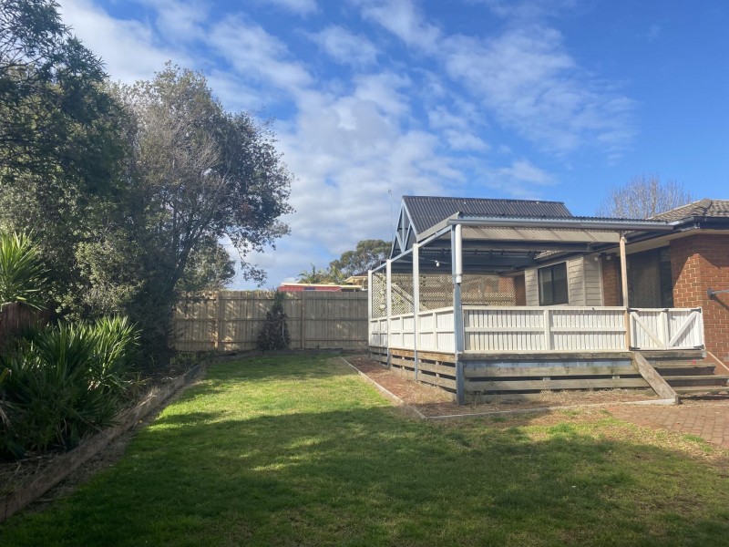 11 Highton Close, Hampton Park VIC 3976