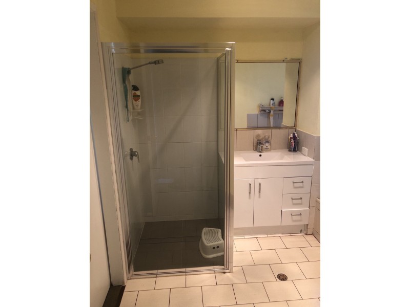 348 West Street, Kearneys Spring QLD 4350