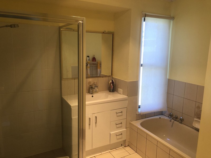 348 West Street, Kearneys Spring QLD 4350