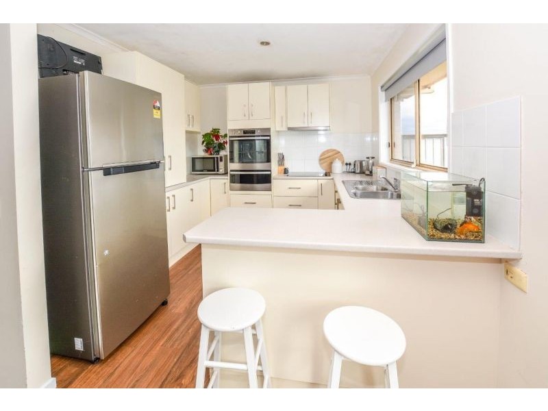 51 Dinwoodie Drive, Newborough VIC 3825