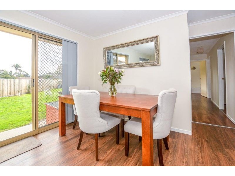 51 Dinwoodie Drive, Newborough VIC 3825