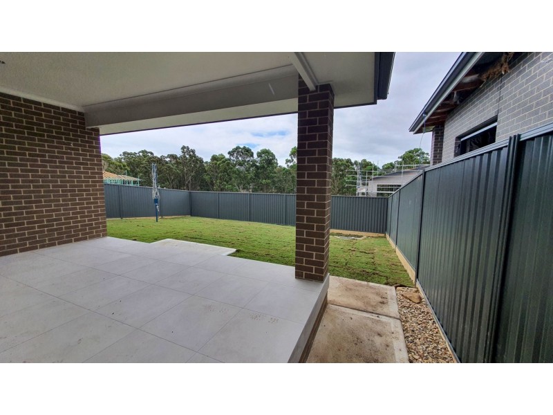 24 Chinnocks Avenue, Campbelltown NSW 2560