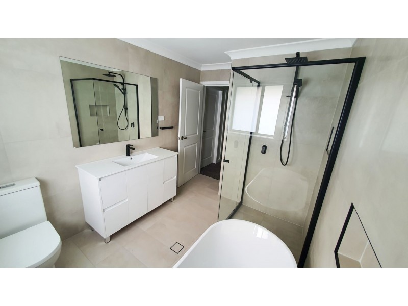 24 Chinnocks Avenue, Campbelltown NSW 2560