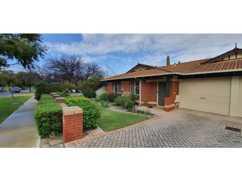 1/104 Surrey Rd, Rivervale WA 6103