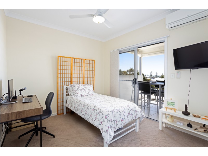 5/415-417 Scarborough Rd, Scarborough QLD 4020