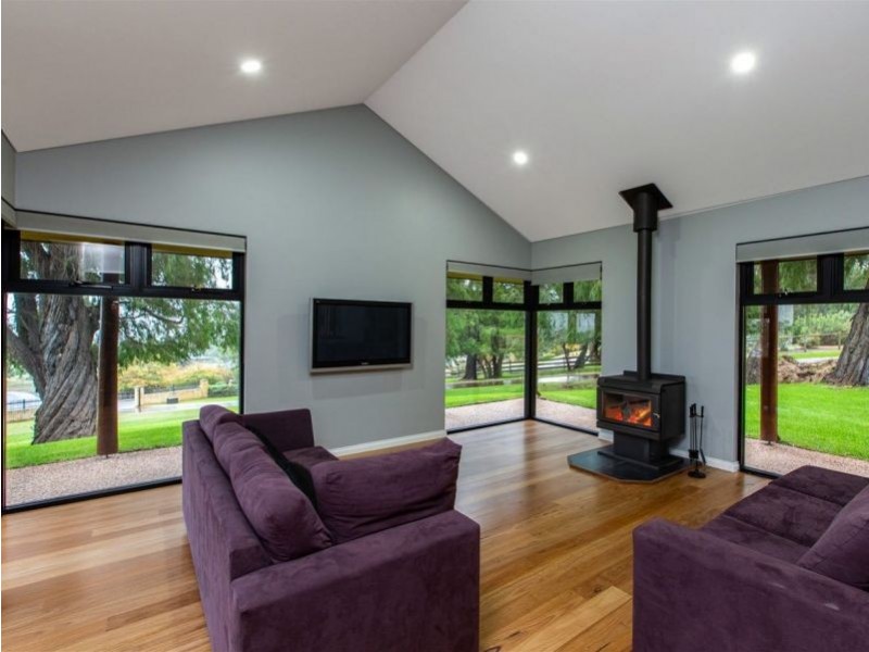 14 Fletcher crt, Leschenault WA 6233
