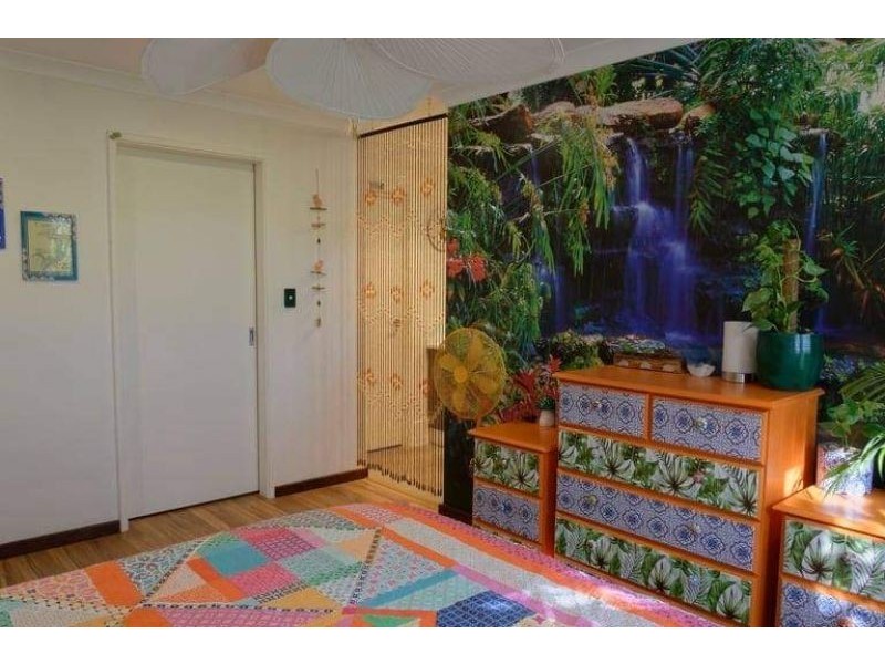 4 Gippsland Way, Banksia Grove WA 6031