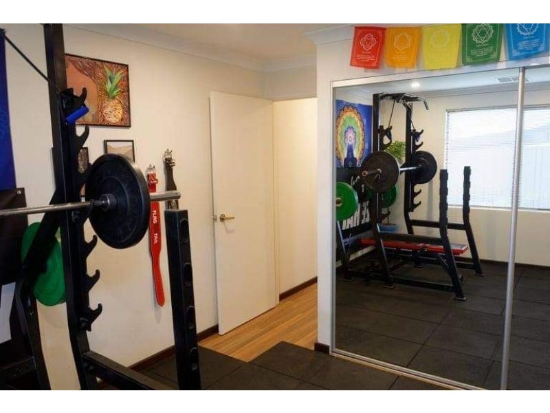 4 Gippsland Way, Banksia Grove WA 6031