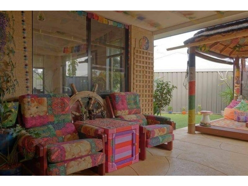 4 Gippsland Way, Banksia Grove WA 6031