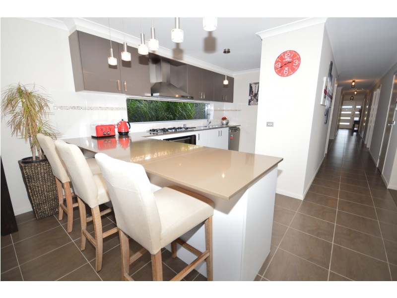 29 Pump House Crescent, Clyde VIC 3978