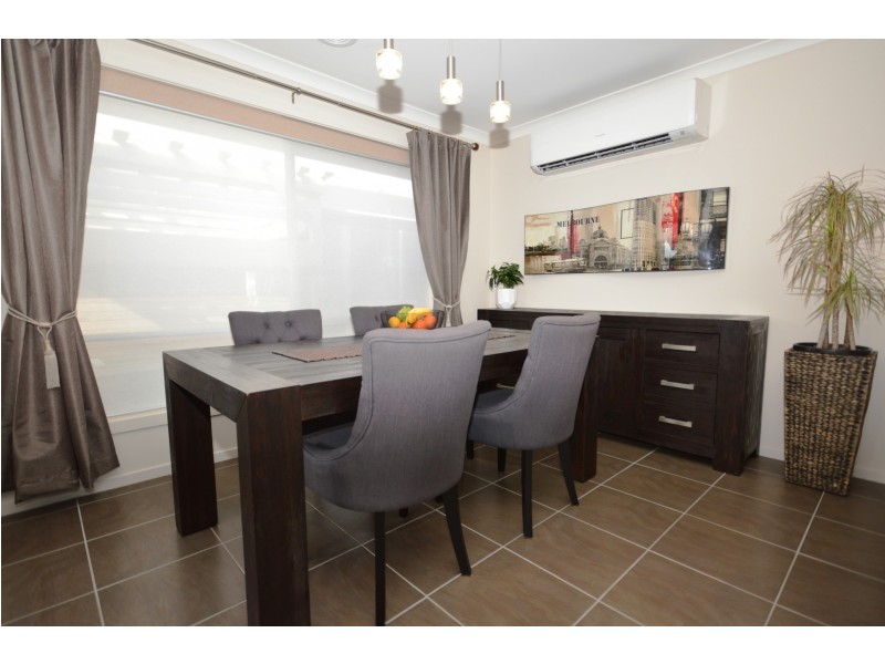 29 Pump House Crescent, Clyde VIC 3978