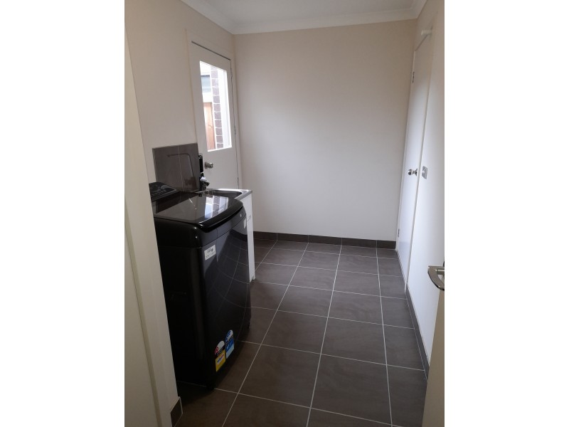 29 Pump House Crescent, Clyde VIC 3978